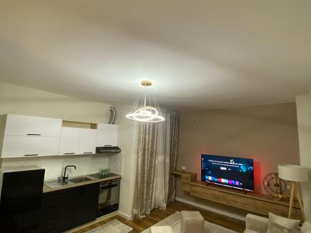 Jepet apartament me qera 1+1