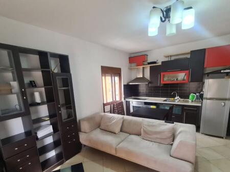 ✨ In Affitto – Appartamento 2+1+2 con Pianta Aperta a 21 Dhjetori