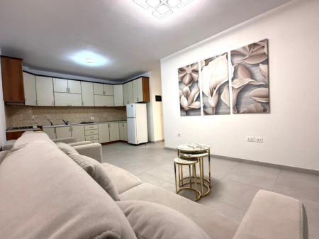 🏡 APARTAMENT 2+1 ME QIRA – MYSLYM SHYRI