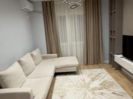 TEK 5 MAJ APARTAMENT 1+1 PER QIRA!