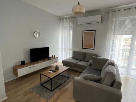 Jepet me qira apartament 2+1+2
