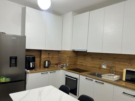 Univers city , 2+1 per qera