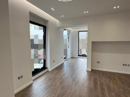 Zyre/Ambient Biznesi Me Qera ne Qender (ID BZ2330) Tirane