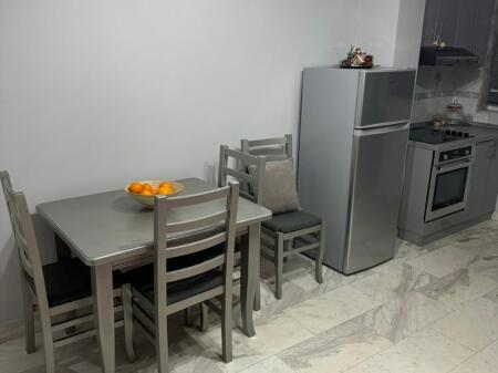 Jepet me Qira Apartament 1+1 – Stadiumi Dinamo!!