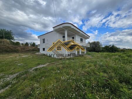 Shitet Vile Private Gjiri i Lalzit