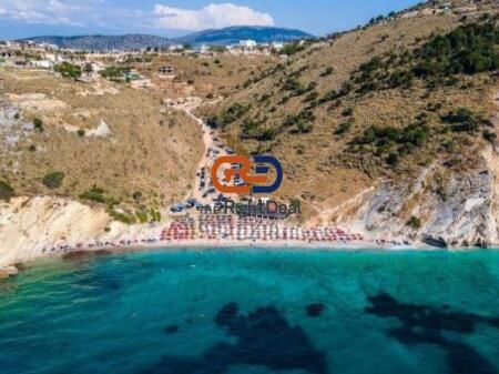 Ne Sarande, Prane Plazhit Te Pasqyrave, Shiten 8000 M2 Truall !!