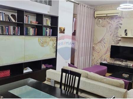 Apartment for rent 2+1 at Pazari i Ri