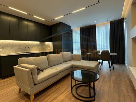 Qera, Apartament 3+1+2+Post Parkimi, Ish Tregu Elektrik, Tiranë.