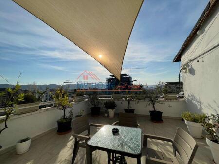Penthouse me qera ne Bllok Tirane
