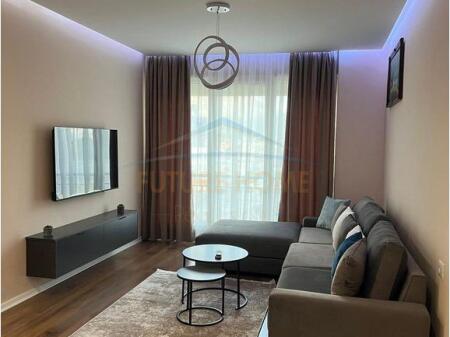 APARTAMENT 2+1+VERANDE  ME QERA RRUGA E DIBRES