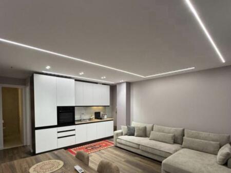 APARTAMENT ME QERA 1+1 STACIONI TRENIT 700 EURO