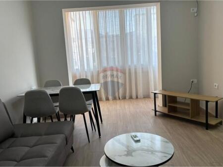 Apartament 2+1 per qira tek Ish Tregu Elektrik!