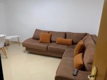 Apartament me qera 2+1 - 📍Xhamllik, pranë Pediatrisë