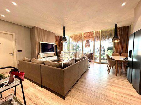 Shitet , Apartament 2+1+2 Poste Parkimi, Green Coast 1