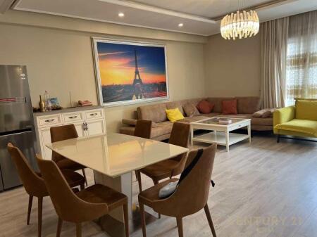 APARTAMENT PER SHITJE TE LIQENI I THATE 3+1+2 + 2 POSTE PARKIMI