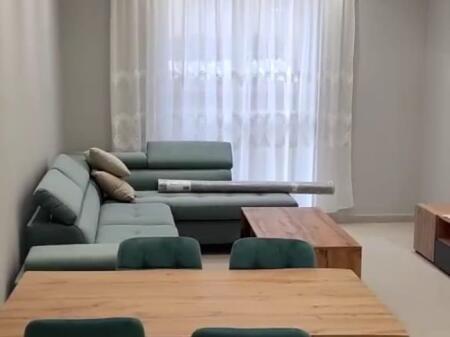 APARTAMENT 2+1. 60000 LEKE.RRUGA 5 MAJI