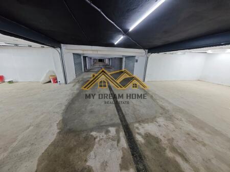 GARAZH PER 2 MAKINA NE QENDER DURRES, PER SHITJE !