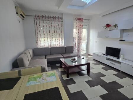 Rent, Apartment 1+1 Fresku,Tirana