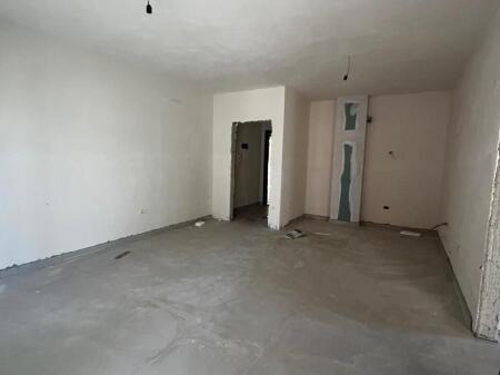 Paskuqan Shkolla Lidhja Prizerenit Shitet Apartament 2+1