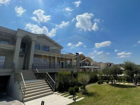 Qera, Vile 3-kateshe, Mjull-Bathore, Tirane