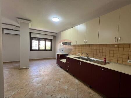 Appartamento in affitto a Lulishtja Komuna e Parisit