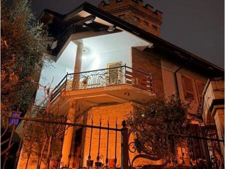 Vile me qira ne zonen e Kopshtit Botanik