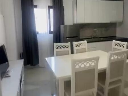 Jepet me qera kati i dyte i nje vile