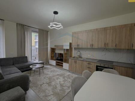 Shitet, Apartament 1+1+Post Parkimi, Rrugën Riza Cerova