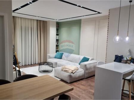 Apartament 1+1 me qira tek Pallatet Cabej