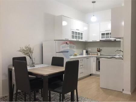 *1+1 arredato presso il Comune di Parigi - Complesso KIKA 2*