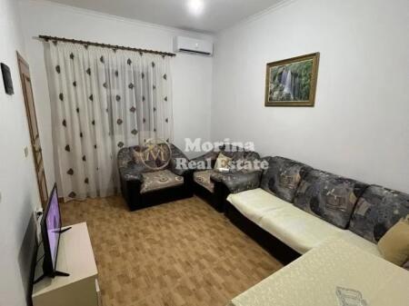 Qera | Shtëpi private 1 + 1 | Laprake | 300 €/muaj