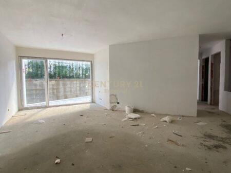 Apartament 2+1 Për Shitje tek Liqeni i Thatë