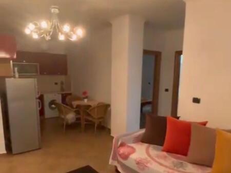 Shitet2+1 ne golem + Garazhd ne perdorim