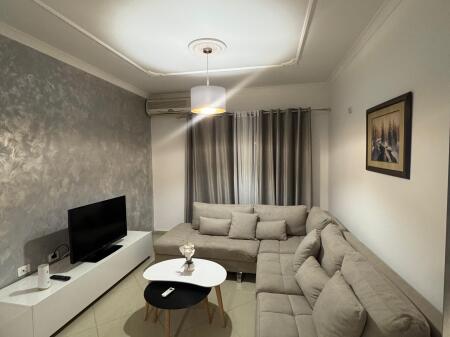 Apartament 1+1 me qera   ne Astir prane Bar 2 Palmat