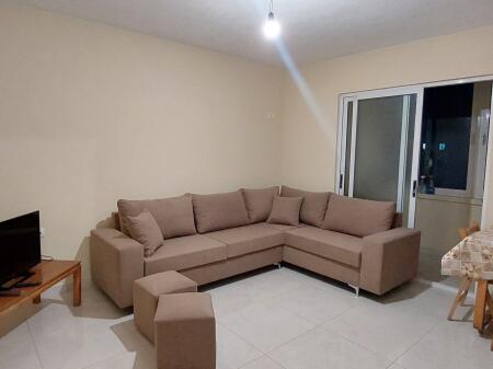 Apartament 1+1 për qera Medreseja