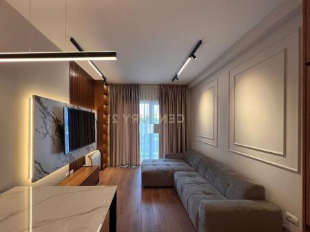 APARTAMENT 1+1 PER SHITJE PRANE PALLATIT ME SHIGJETA