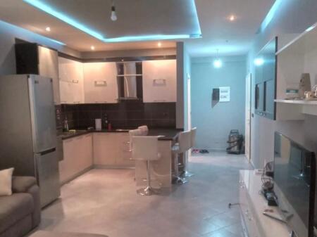 Jepet  me qira 2+1+2 Astir 50.000 leke