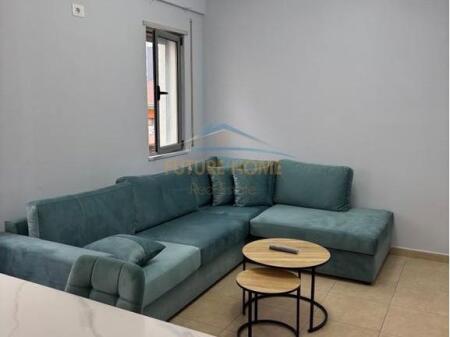 Qera, Apartament 1+1, Rruga 5 Maji, Tiranë