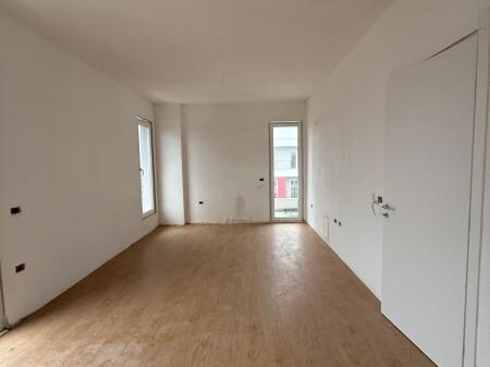 Apartament 2+1+2, per Shitje univers city