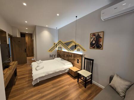 Shitet Ne Qender te Durresit – E Ndarë ne 4 Studio te Pavarura