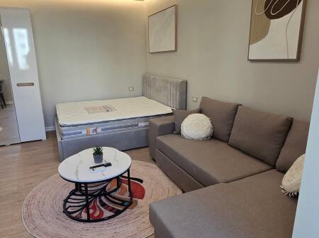 Shiten..!! Apartament 1+1+Garsoniere..!! 📍 Rruga e Barrikadave