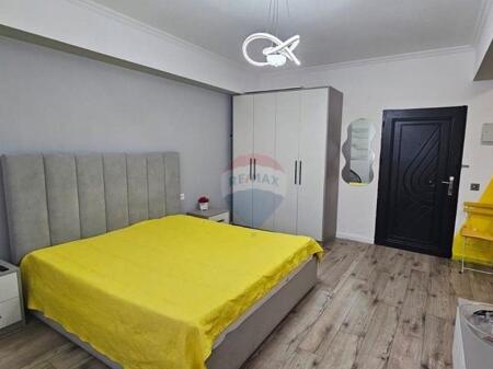 Rent/ Studio apartment in Bllok