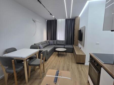 FOR RENT APARTMENT 2+1 + PARKING  📍 Ali Demi – Kadiu Apartment 2+1, furnished, with parking space.  💰 Price: 650 € / month (with parking)  📞 Contact for more information.