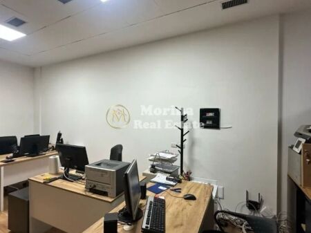 Affitto | Locale Commerciale | Condor Center - Via Kavajes | 600 €/mese