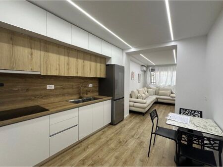 Appartamento 1+1 in affitto nella zona 21 Dhjetori