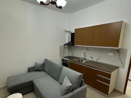 Apartament 1+1 me qera ne Ali Dem tek shkolla Kushtrimi i Lirise