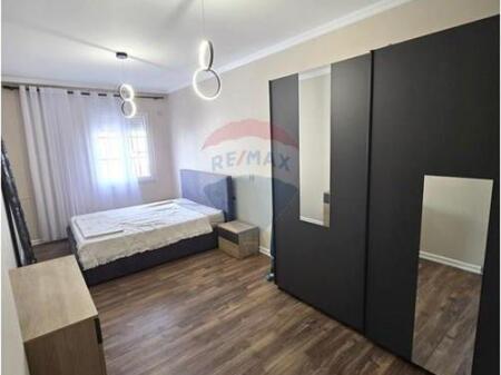 apartament 2+1 me qera tek square 21