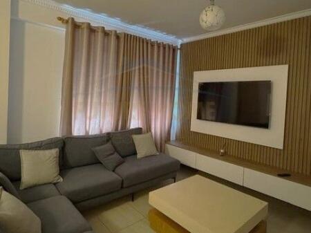 Shitet, Apartament 1+1, Kompleksi Kontakt, 21 Dhjetori , Tirane