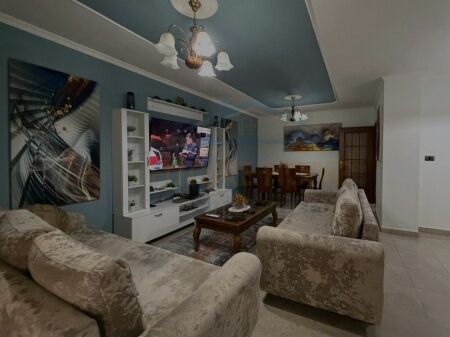 Shitet, Apartament 2+1+2, Vasil Shanto, Tiranë.