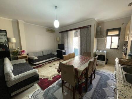 Apartament 2+1 per shitje te Ali Demi